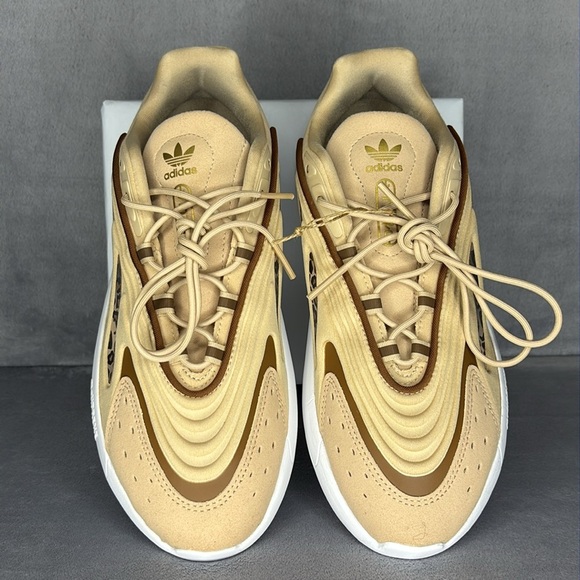 🔥🔥🔥 adidas Originals Ozelia sneakers with leopard stripes in beige Size: 10🔥🔥🔥 - Picture 3 of 10